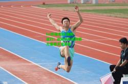 lol外围官网:摸爬滚打！运动员的坚韧毅力赢得大家尊敬