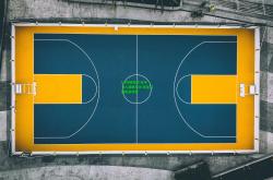 lol外围官网:百米飞人巅峰对决 新星闪耀挑战传奇